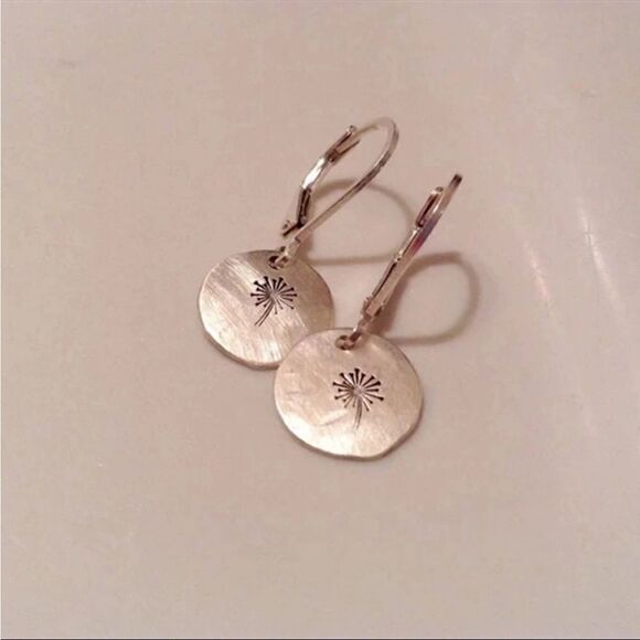 #42 Sterling Silver Boho Dandelion Disc Earrings - Picture 3 of 4